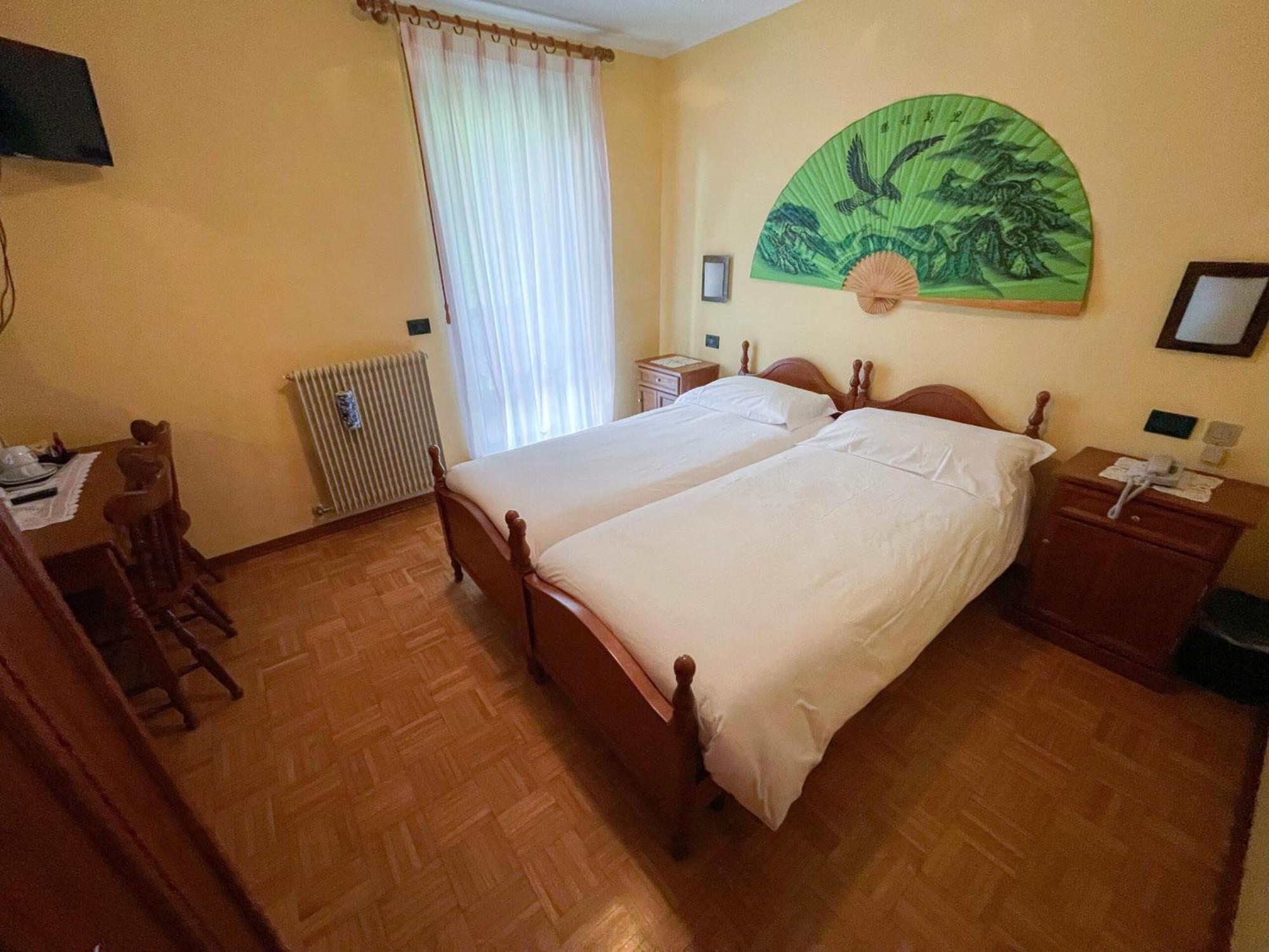 Albergo Nuoitas Форни ди Сопра Екстериор снимка