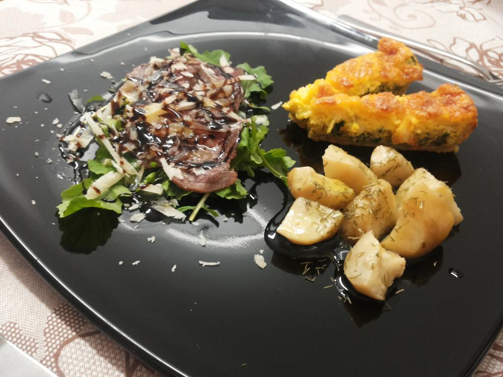 Albergo Nuoitas Форни ди Сопра Екстериор снимка